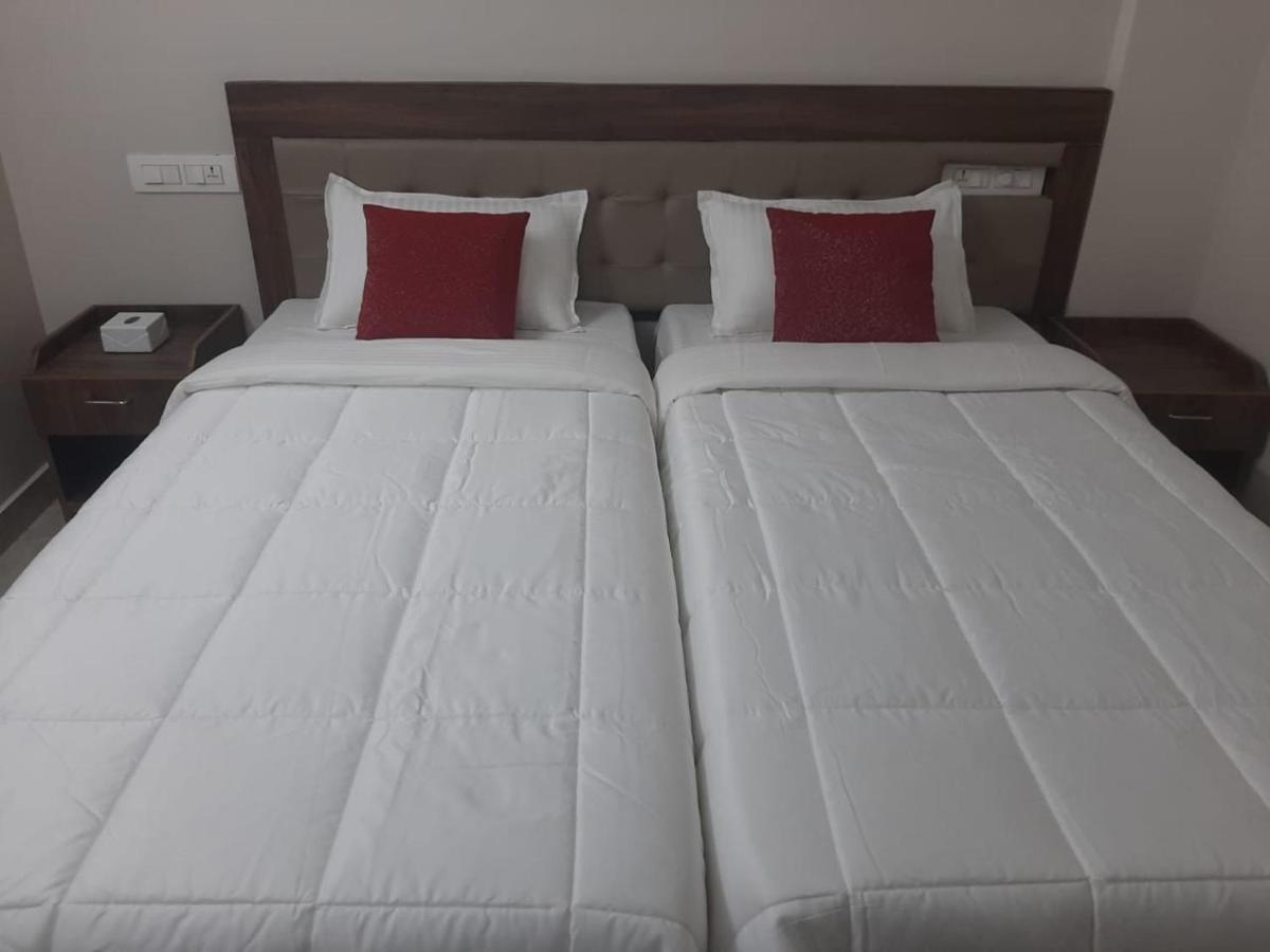 Oryx Homes Kochi Bagian luar foto