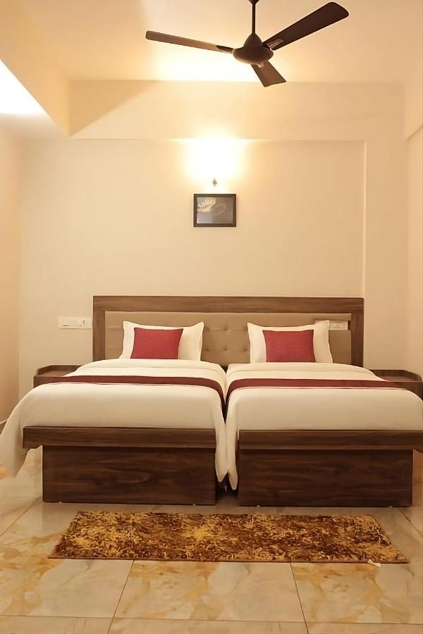 Oryx Homes Kochi Bagian luar foto